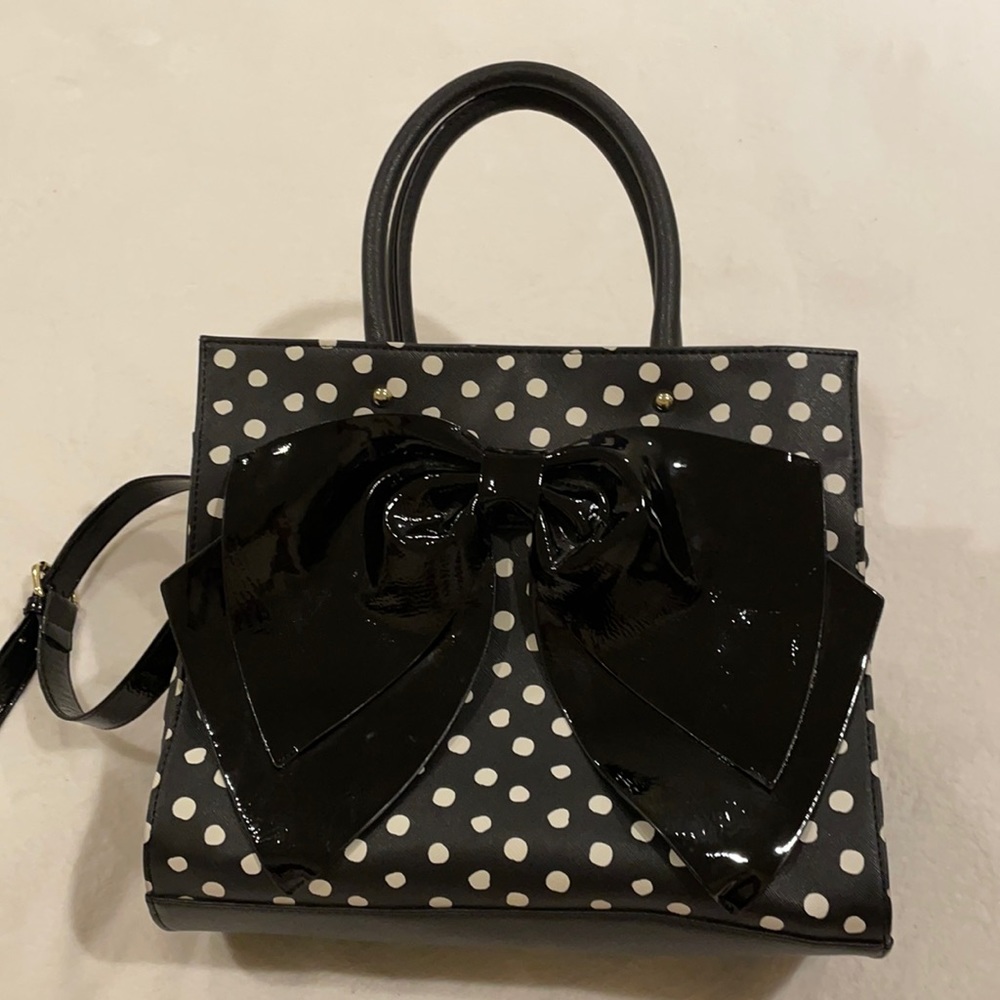 Betsey Johnson handbag with crossbody strap. EUC